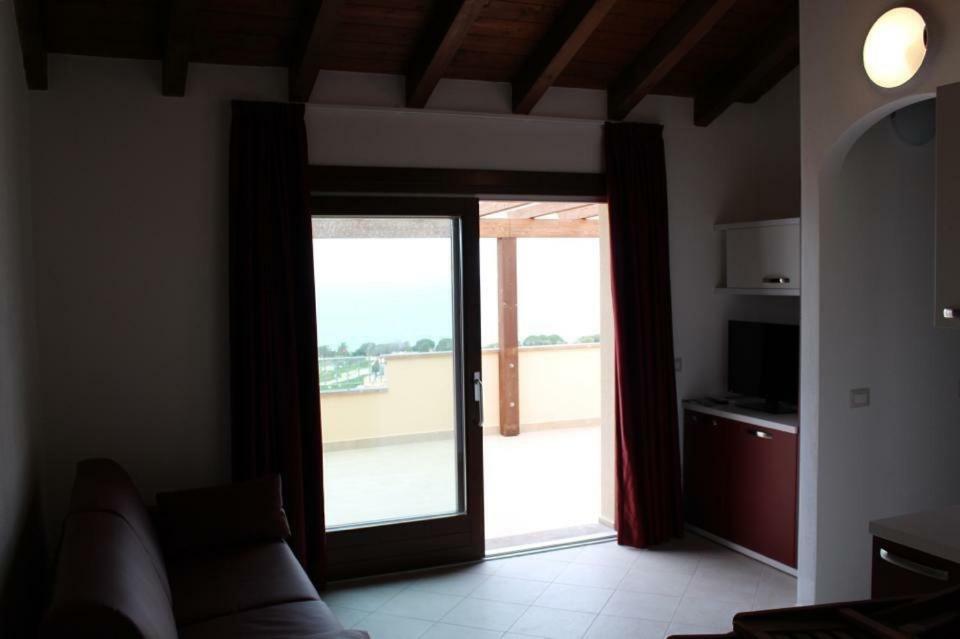Residence L'Incanto Attici Castelsardo Bagian luar foto
